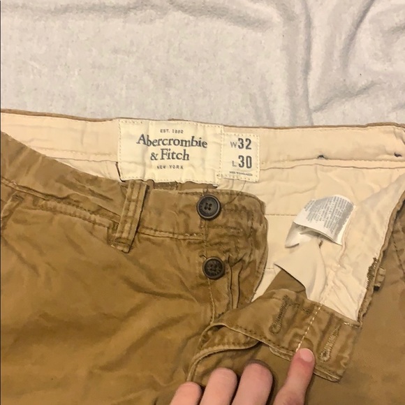 Abercrombie and Fitch 32x30 Khaki Pants - Picture 4 of 5